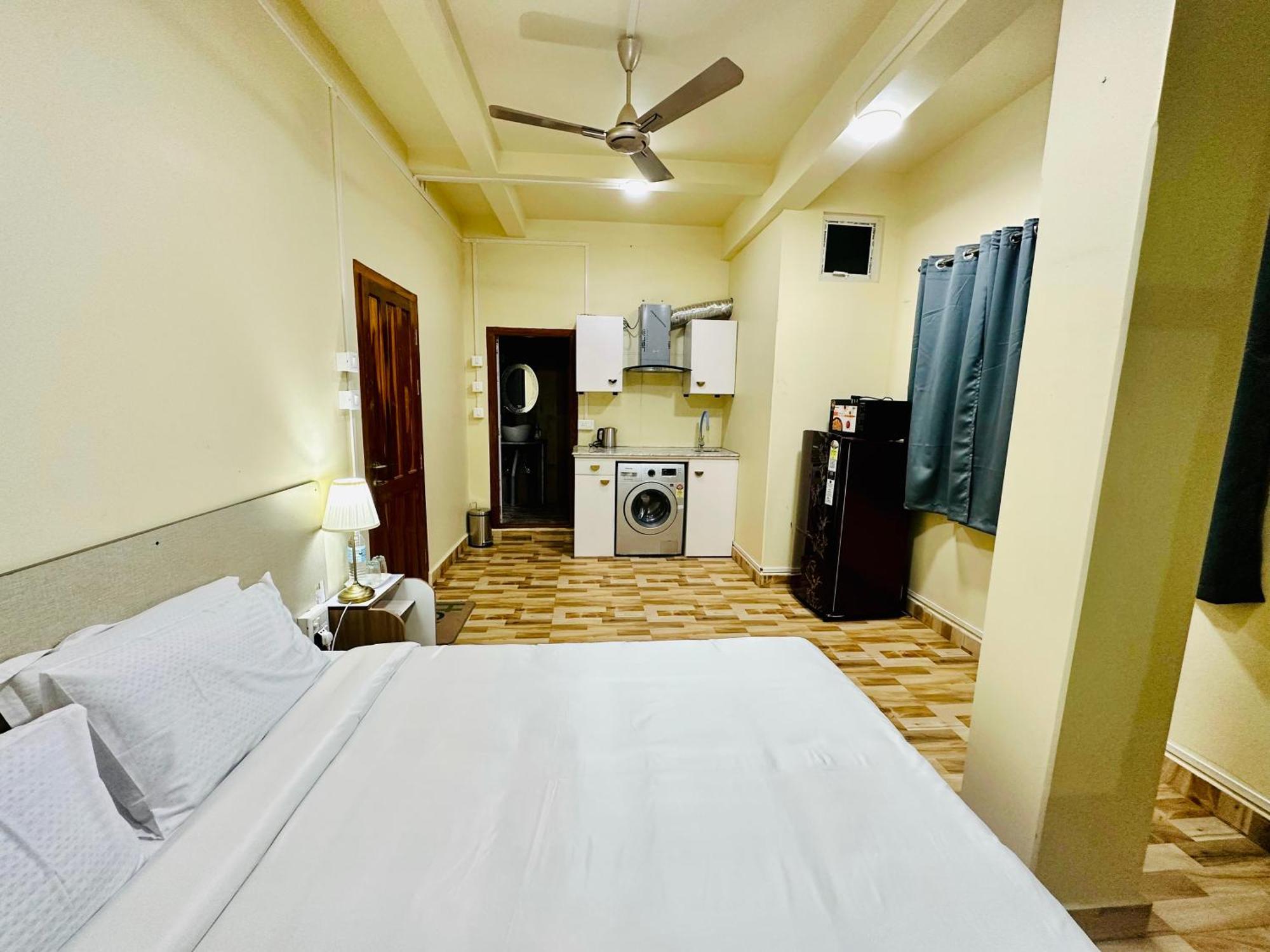Aizawl Guest House Room photo