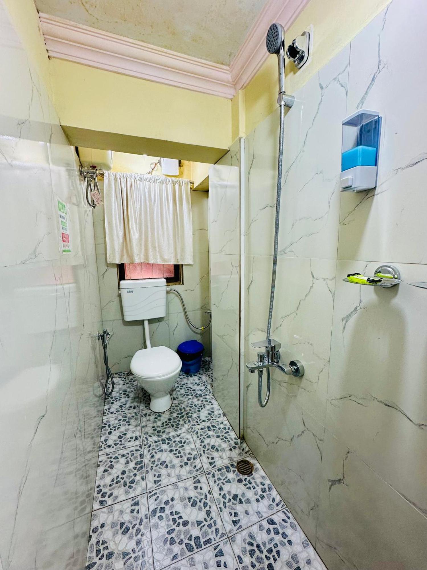 Aizawl Guest House Room photo